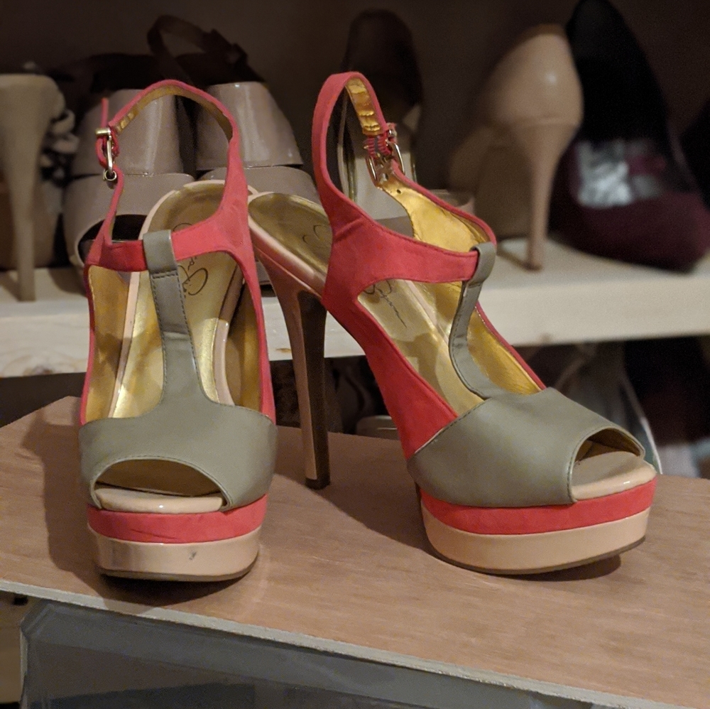 Jessica Simpson Taupe & Coral Heels